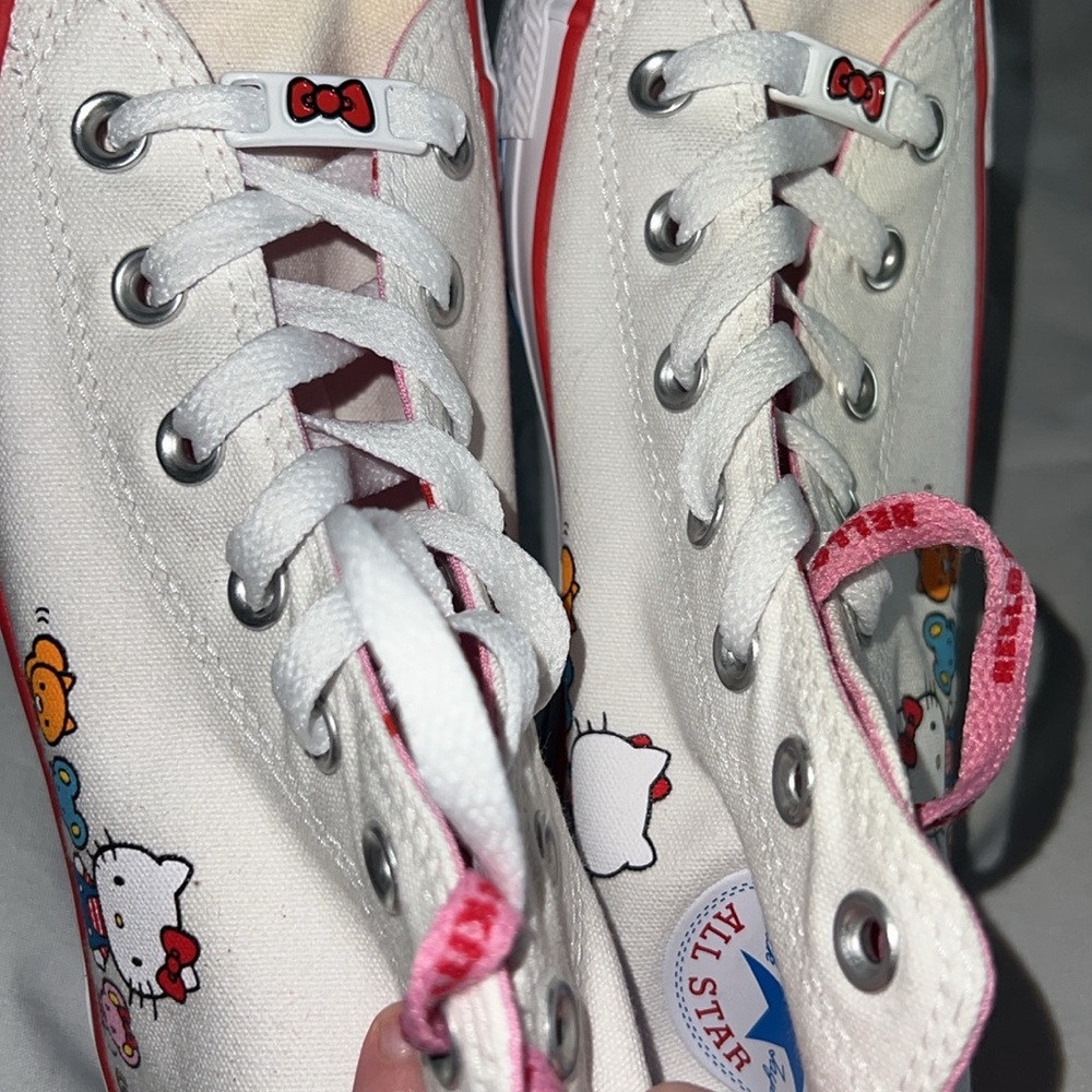 NWOT Converse Chuck Taylor All Star HI Hello Kitty® Friends Sneaker-White - Picture 16 of 16